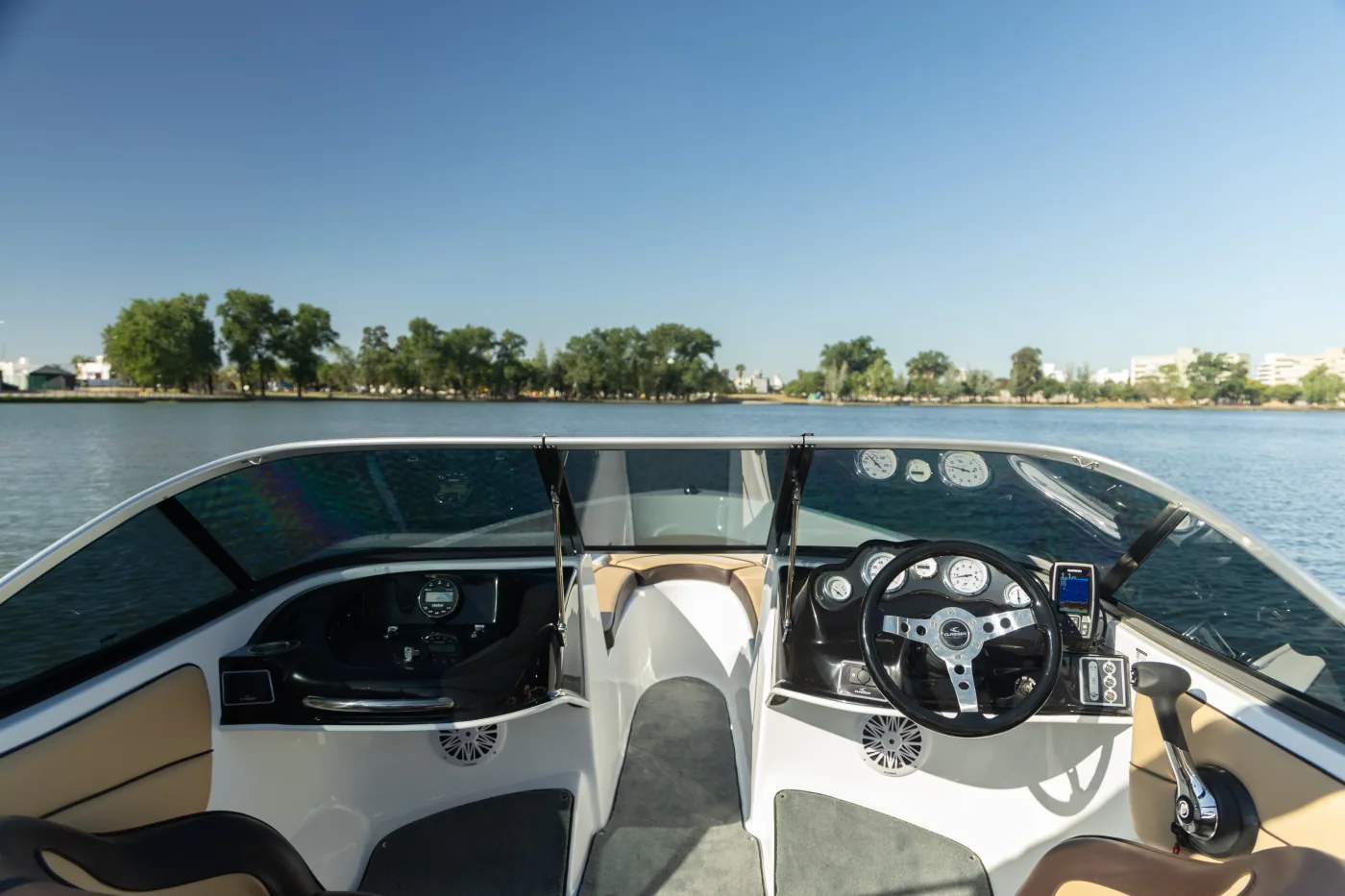 Interior Classer 165 — imagen 3