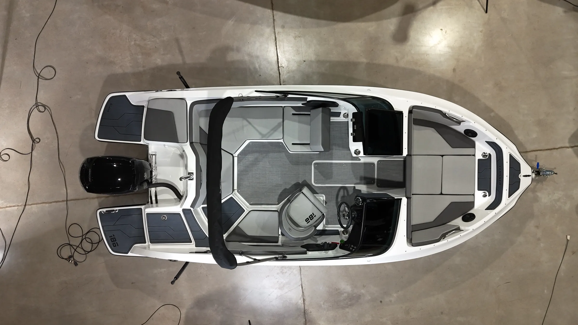 Interior Classer 186 — imagen 2